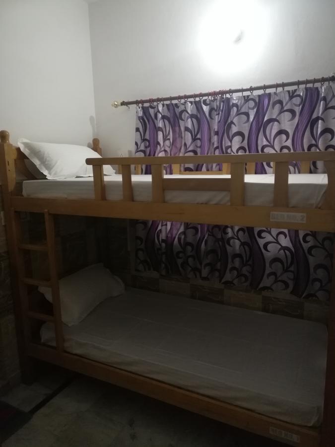 מלון רישיקש Raahi The Travellers Nest מראה חיצוני תמונה